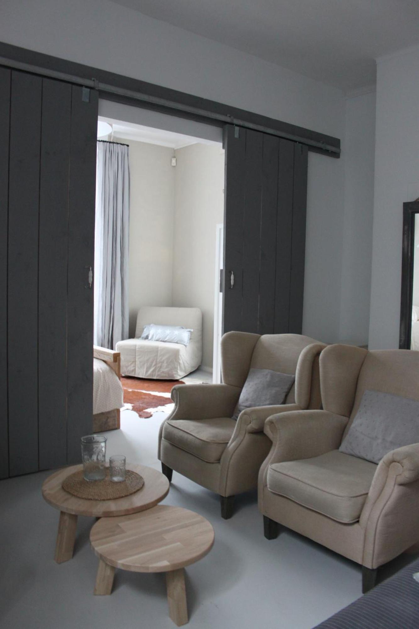 Raadhuis Egmond Egmond aan den Hoef Zimmer foto